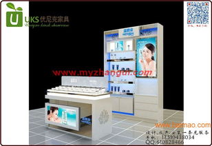 家居展示藝術(shù) 化妝品中島柜與母嬰飾品木制展柜的完美融合